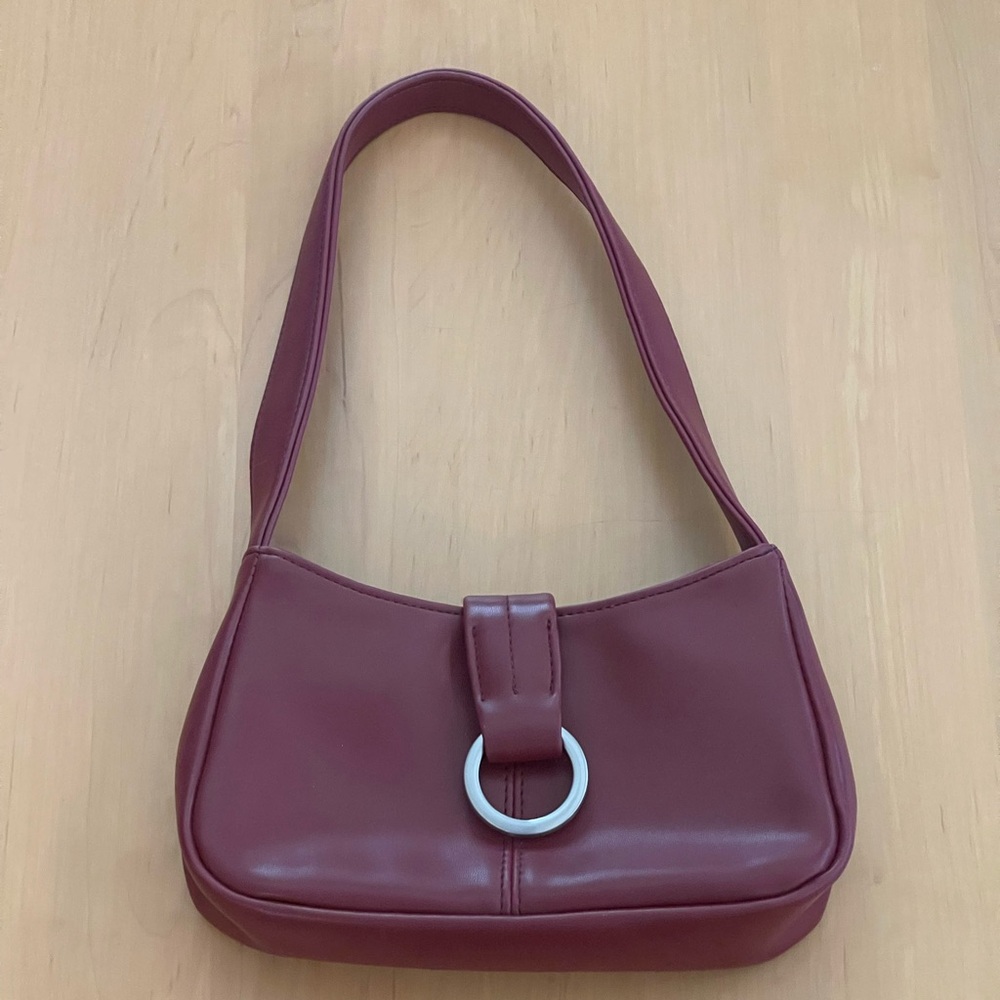 Women's Shoulder Bag in Deep Burgundy